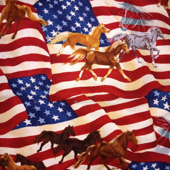 Scrub Top by Animal Kingdom Scrubs - Picture 3 of 4